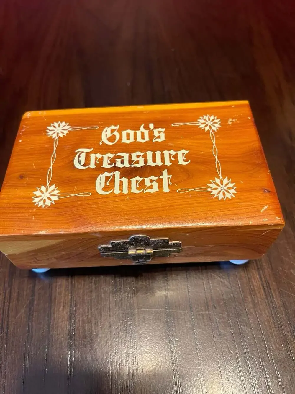 God's Treasure Chest Vintage Cedar Wood Keepsake Box with Scripture Cards